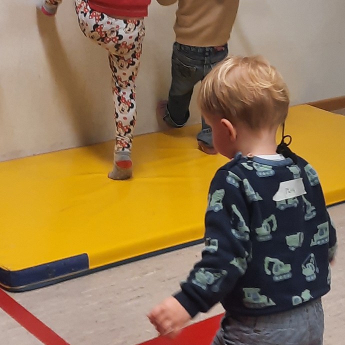 None (vergrößerte Bildansicht wird geöffnet)