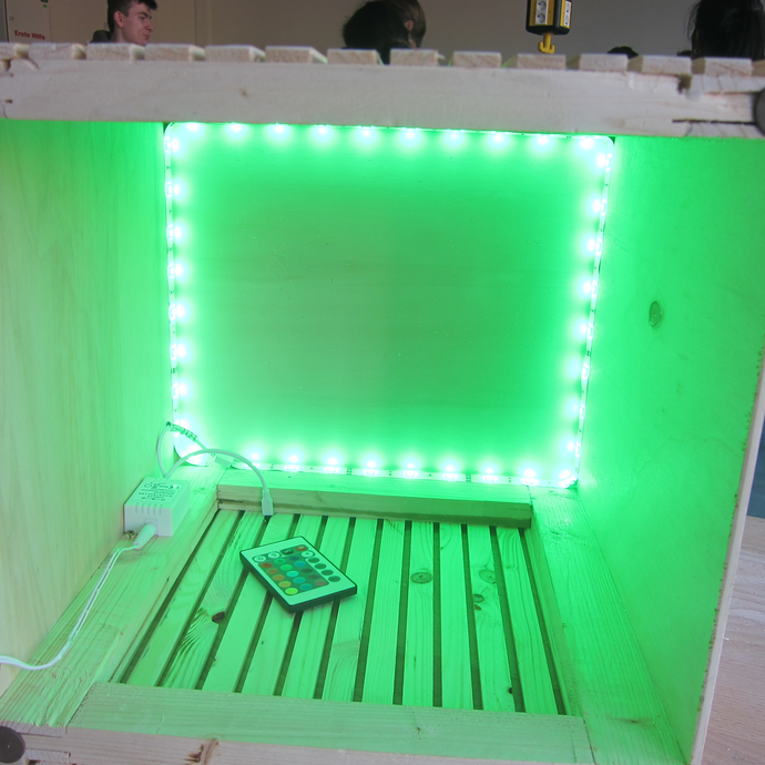 Grüne Lichtbox (vergrößerte Bildansicht wird geöffnet)